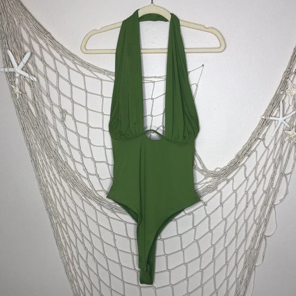 AKIRA Undeniable Sleeveless Cutout Halter Bodysuit Green M - Picture 13 of 13